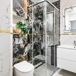 公寓 Continental Piamola Blisko Plazy 库瑞尼卡慕斯卡