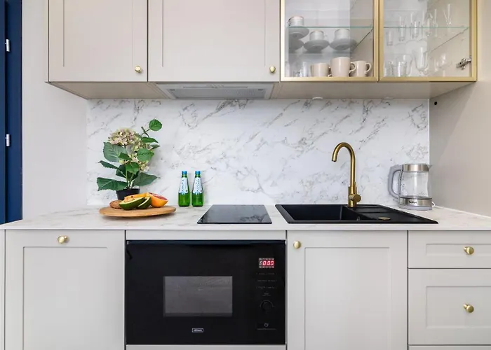 Continental Piamola Blisko Plazy Apartment *